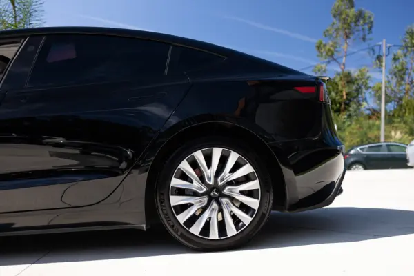 Tesla Model 3 Tração Traseira 11
