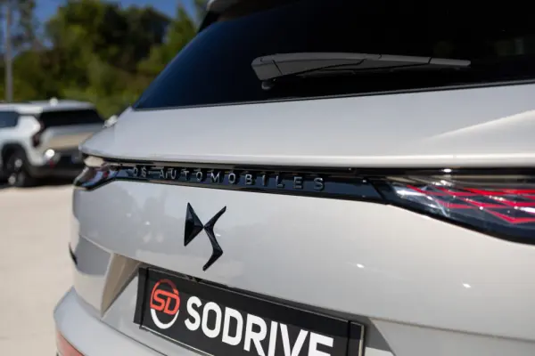 DS DS7 Crossback E-Tense Performance Line EAT8 28