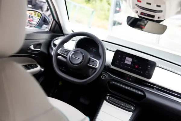 Fiat 600e 54 kWh La Prima 2