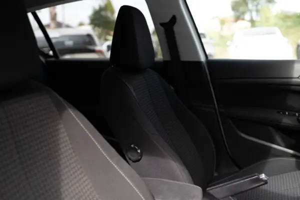 Peugeot 308 1.6 BlueHDi Style 10