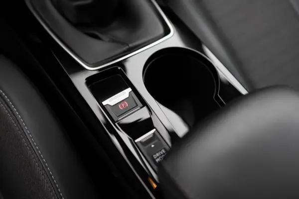 Peugeot 208 1.2 PureTech Allure 31