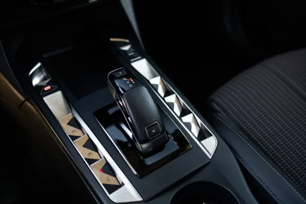 DS DS3 Crossback 1.2 PureTech Performance Line EAT8 9