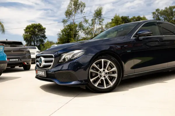 Mercedes-Benz E 350 e Avantgarde 16