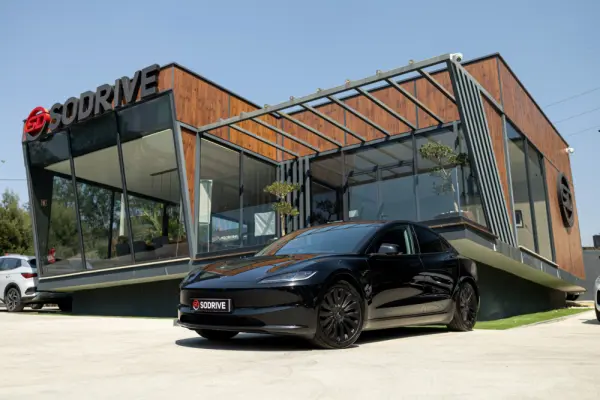 Tesla Model 3 Tração Traseira Premium 1