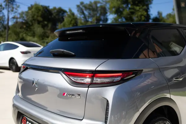 DS DS3 Crossback E-TENSE PERFORMANCE LINE + 9