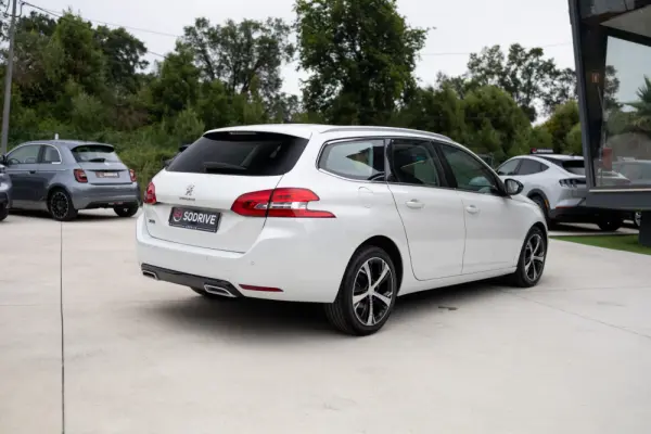 Peugeot 308 SW 1.6 BlueHDi Allure 16