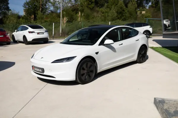 Tesla Model 3 Tração Traseira 23