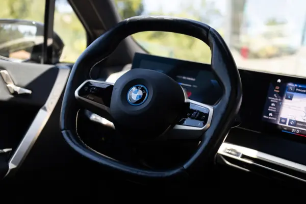 BMW iX xDrive 40 Pack Desportivo 67