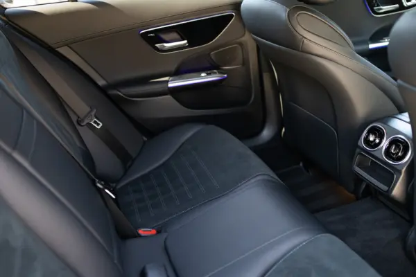 Mercedes-Benz C 300 e AMG Line 22