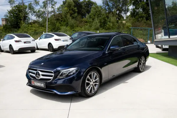Mercedes-Benz E 350 e Avantgarde 4