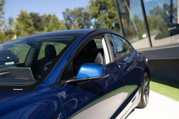 Tesla Model 3 Long-Range Dual Motor AWD 12