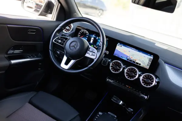 Mercedes-Benz EQA 250+ Progressive 2