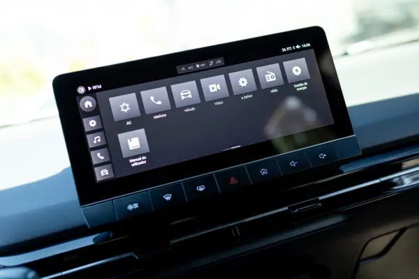 MG MG4 64 kWh Comfort 12