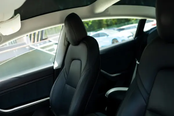 Tesla Model 3 Standard Range Plus RWD 7