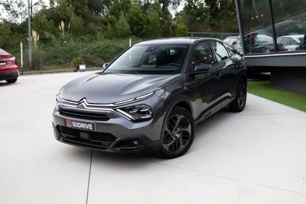 Citroen C4 1.2 PureTech Shine 4