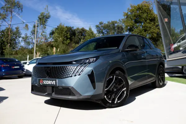 Peugeot E-3008 73 kWh Allure 13