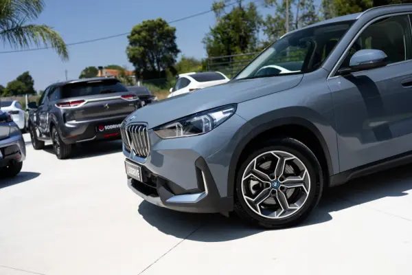 BMW iX1 xDrive30 xLine 19