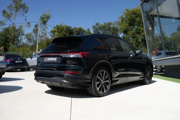 Audi Q4 Sportback e-tron 45 quattro 82 kWh 32