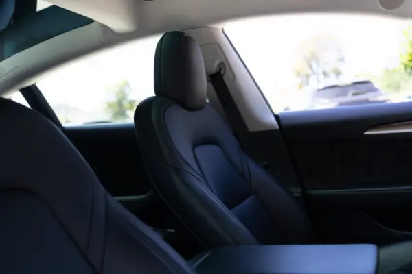 Tesla Model 3 Standard RWD 18
