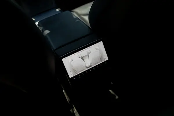 Tesla Model 3 Tração Traseira Premium 16