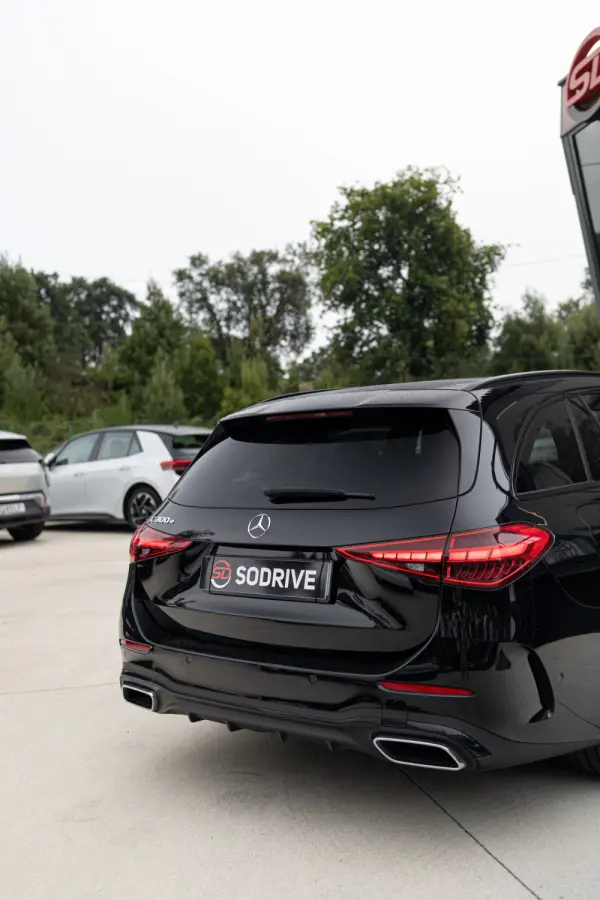 Mercedes-Benz C 300 e 9G-TRONIC Edition AMG Line 32