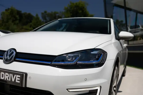 Volkswagen e-Golf Standard 18