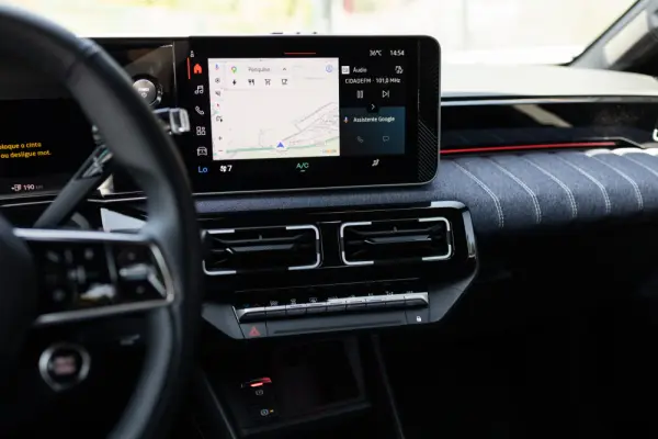 Renault 5 E-Tech 40 kWh Techno Autonomia Urbana 43