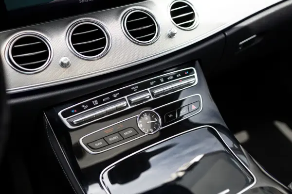 Mercedes-Benz E 350 e Avantgarde 31