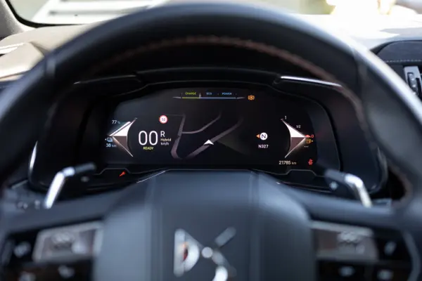 DS DS7 Crossback E-Tense Performance Line EAT8 10