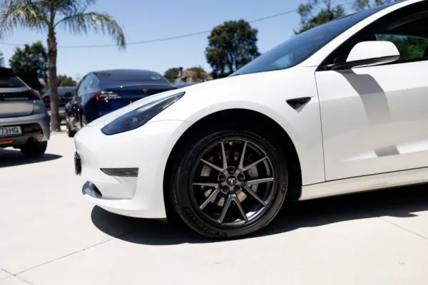 Tesla Model 3 Long Range Tração Integral 10