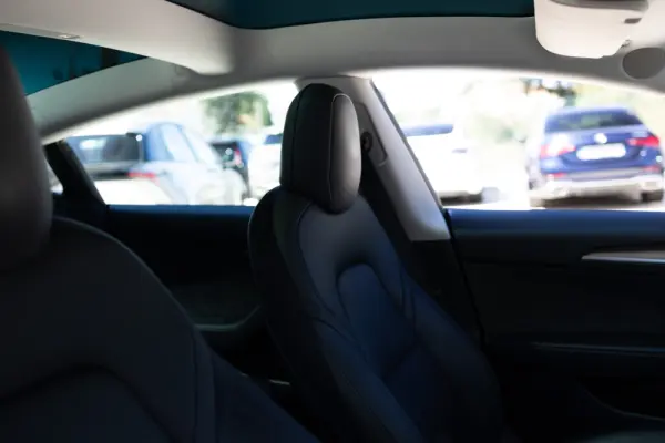 Tesla Model 3 Standard RWD 15