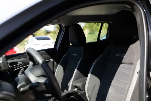 Jeep Avenger 54 kWh Altitude 8
