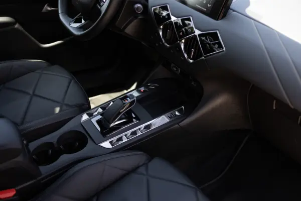 DS DS3 Crossback E-Tense Performance Line 35