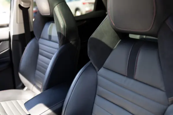 MG EHS 1.5T-GDI Luxury 16