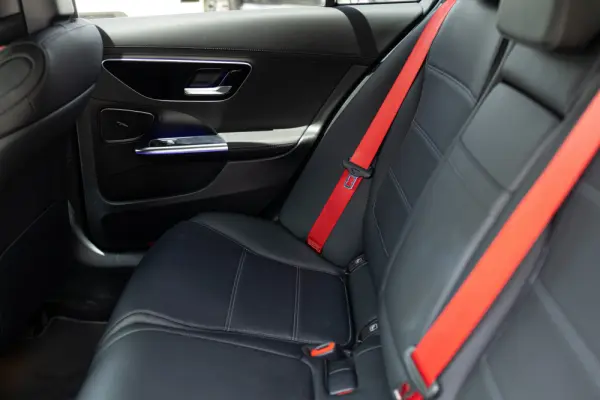 Mercedes-Benz C 300 e AMG Line 22