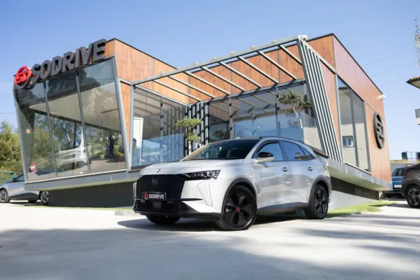 DS DS7 Crossback E-Tense Performance Line EAT8 1