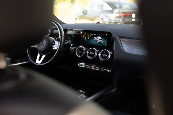 Mercedes-Benz GLA 250 e 8G-DCT Progressive 35