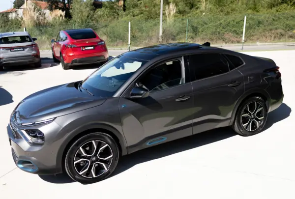 Citroen e-C4 X 50 kWh Shine 5