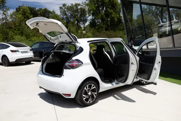 Renault Zoe (c/ Bateria) Intens 50 29