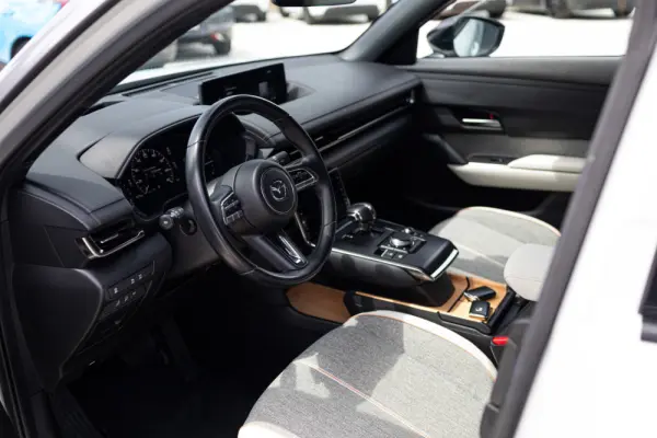 Mazda MX-30 e-Skyactiv First Edition+Modern Confidence 9