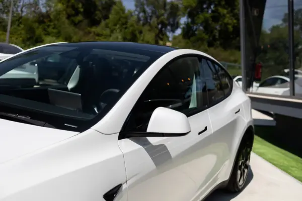 Tesla Model Y Standard 12