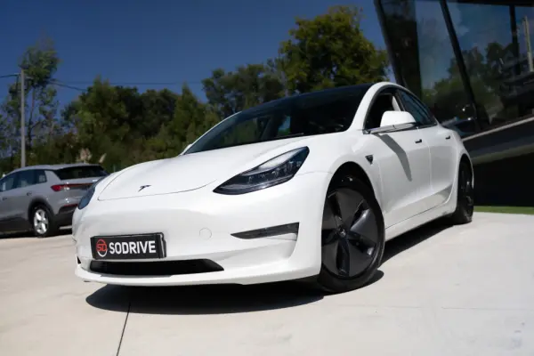 Tesla Model 3 Long-Range Dual Motor AWD 15