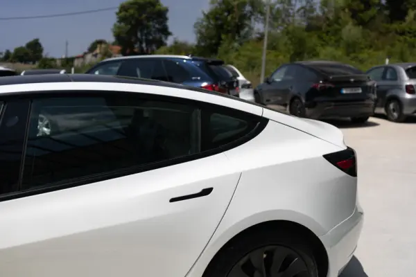Tesla Model 3 Standard RWD Plus 5