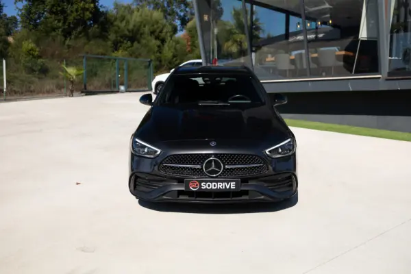 Mercedes-Benz C 300 e AMG Line 3