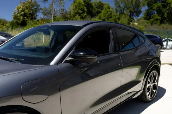 Ford Mustang Mach-E 75.7 kWh Premium AWD 21