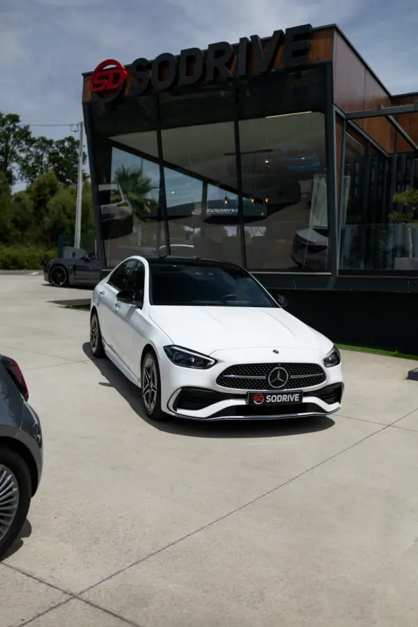 Mercedes-Benz C 300 e AMG Line 28
