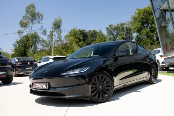Tesla Model 3 Tração Traseira Premium 12