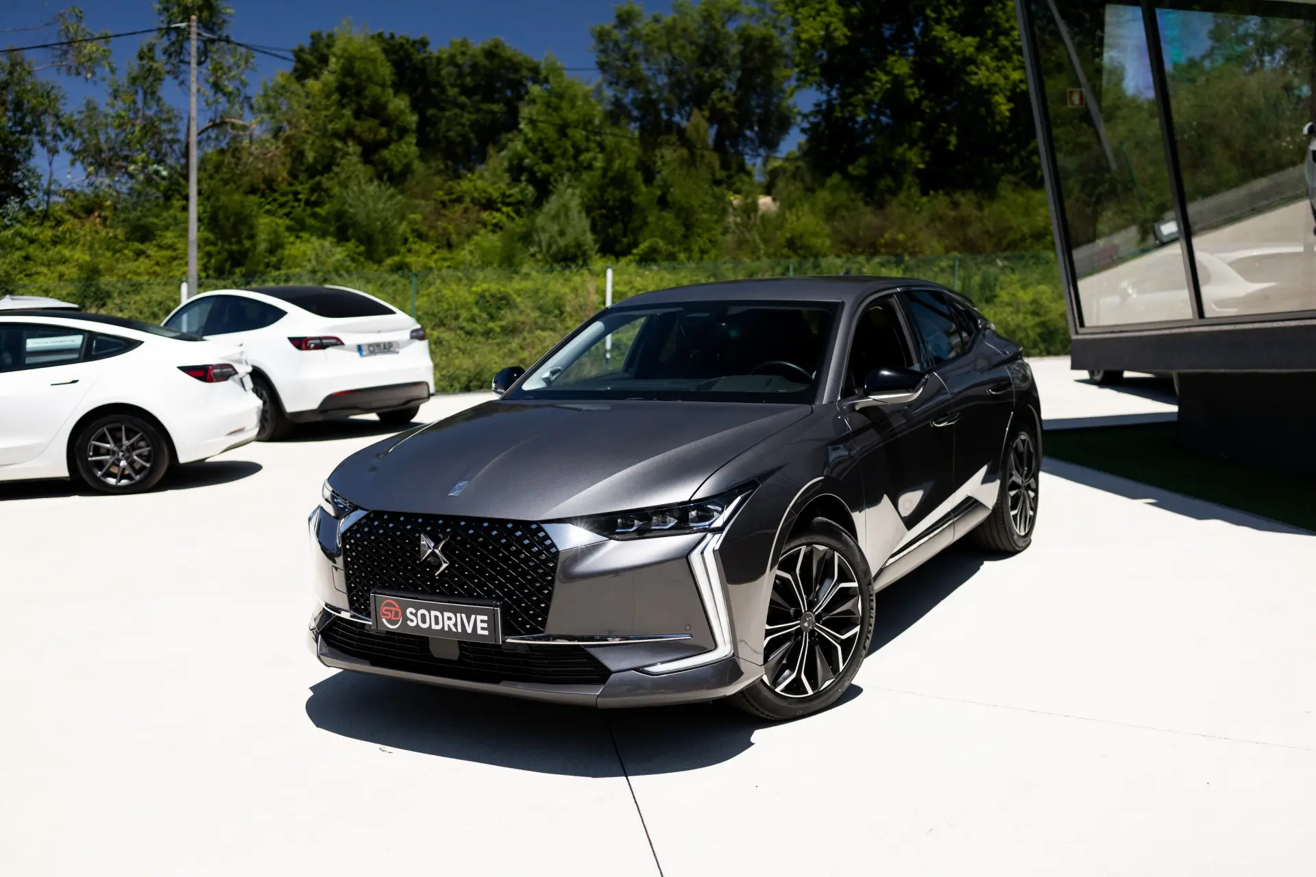 DS DS4 E-TENSE 225 RIVOLI 3