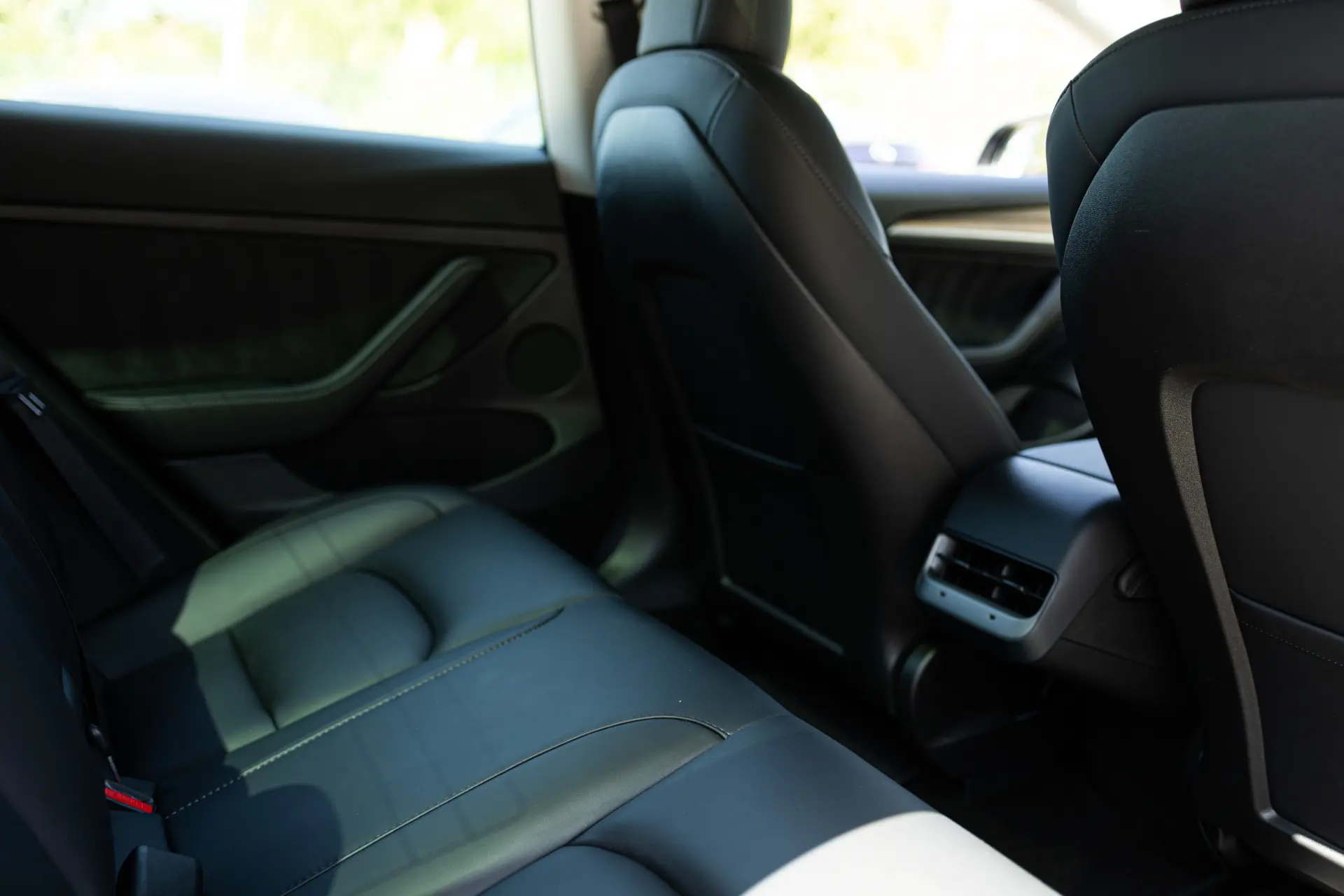 Tesla Model 3 Long-Range Dual Motor AWD 13