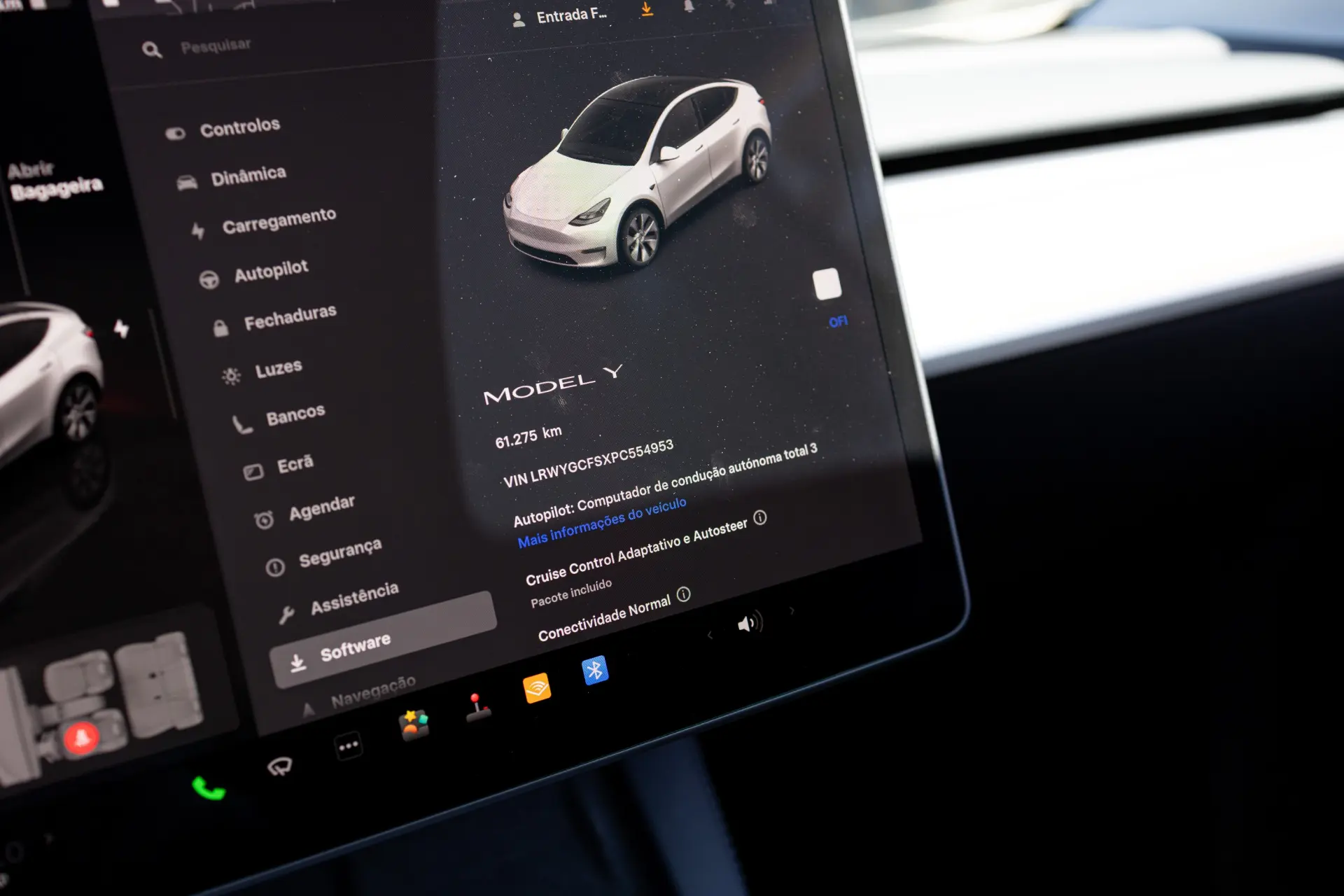 Tesla Model Y Standard RWD 9